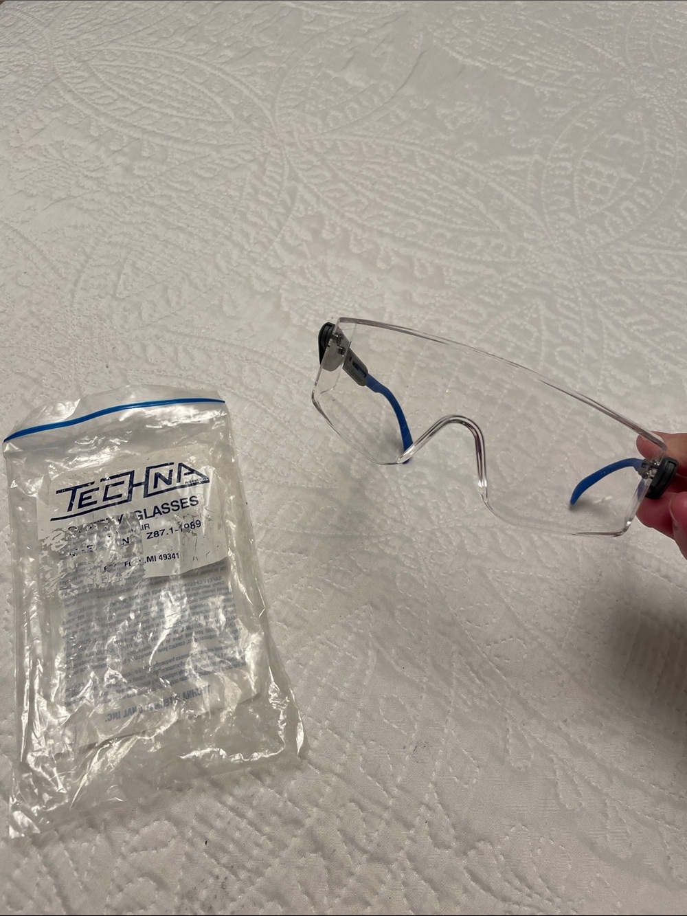 Like New BOEING Clear Protective Safety Glasses Wrap Around Adjustable Arms